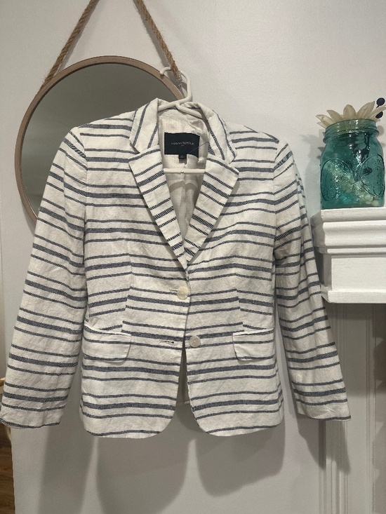 Banana Republic Jackets & Blazers - Banana Republic White & Navy Striped Linen Blend Blazer Size 0 Nautical